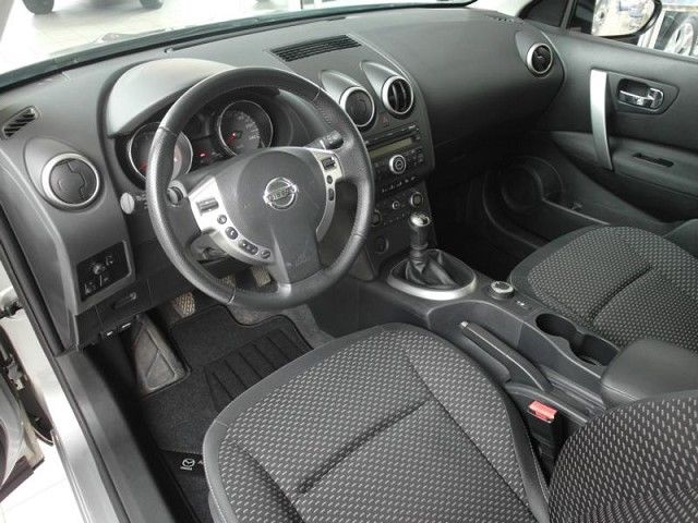 Left hand drive car NISSAN QASHQAI  2 (01/11/2008) - 